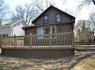 27418 Long Lake Rd, Waterford, WI 53185