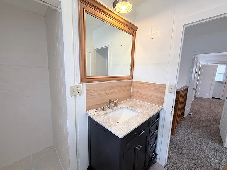 443 Kalaimoku St — Photo 5