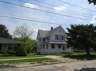 205 Moseley St, Elgin, IL 60123