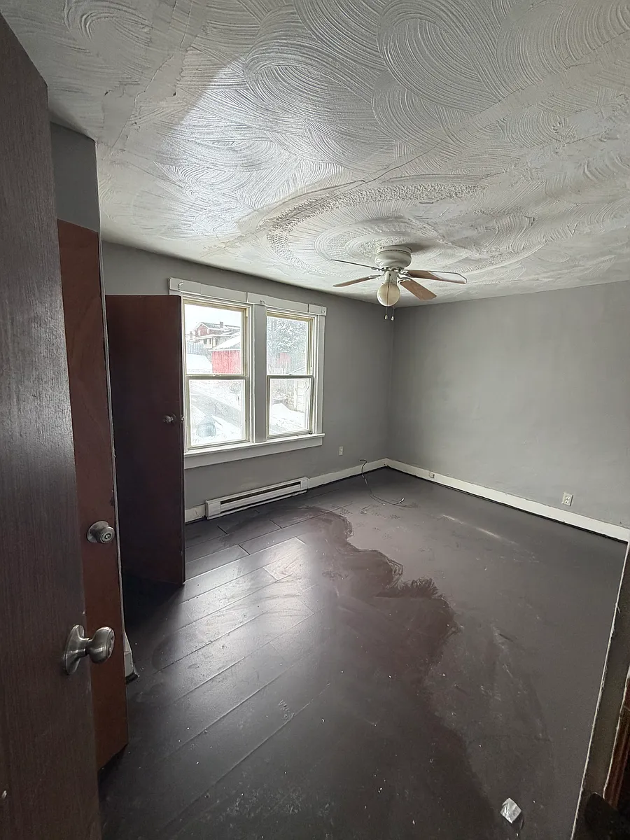 Building Photo - 3307 Garbett St #2