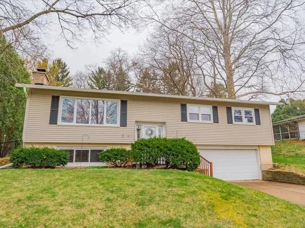 5429 Regent St, Madison, WI 53705