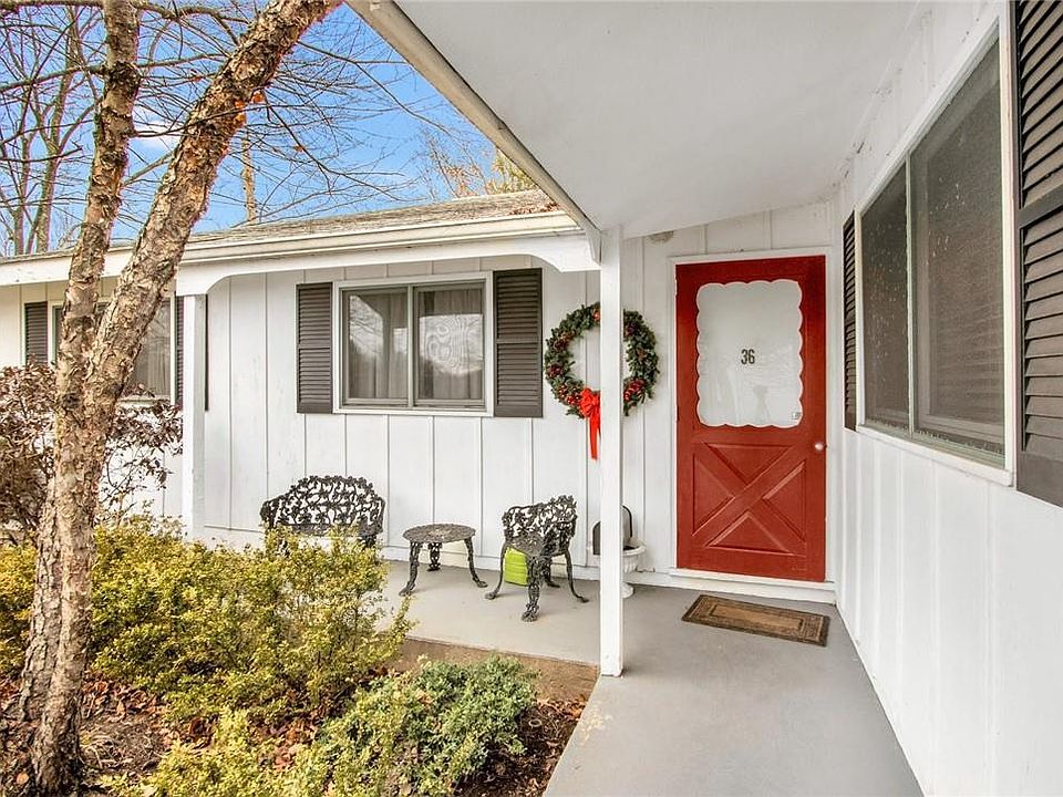 1st image of 36 Robertson Drive