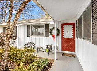 36 Robertson Dr, Middletown, NY 10940