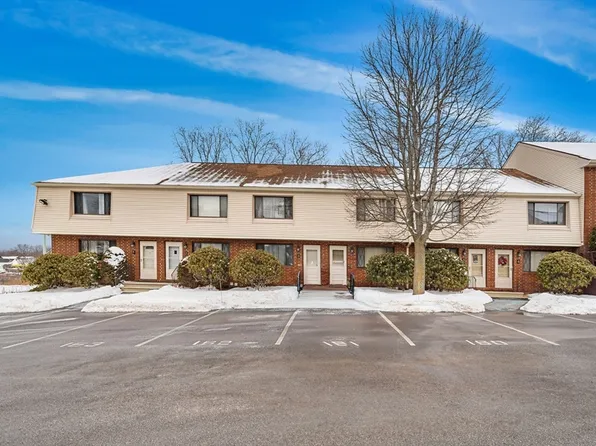 3 Sterling Ln Unit 3, Haverhill, MA 01835