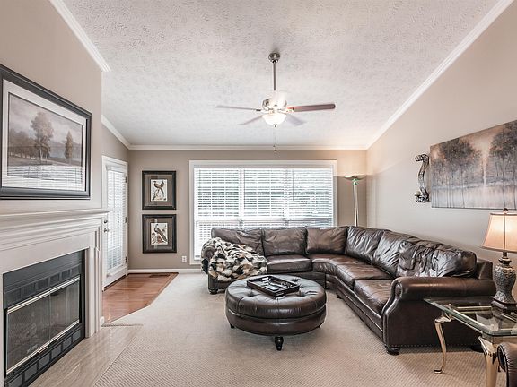 4th image of 2428 Evanfield Ct