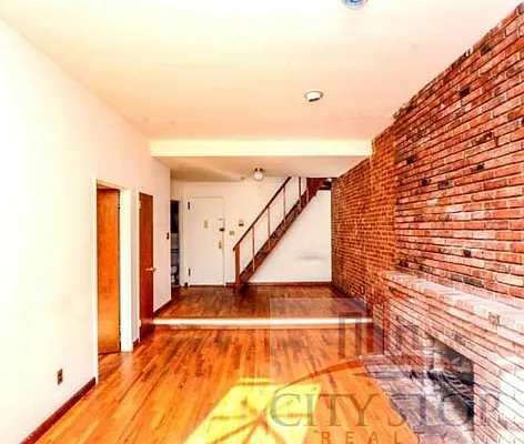 Rented by City Stop Realty | media 12