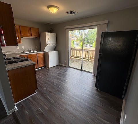 5th image of 22872 Lawrence Ave #A7