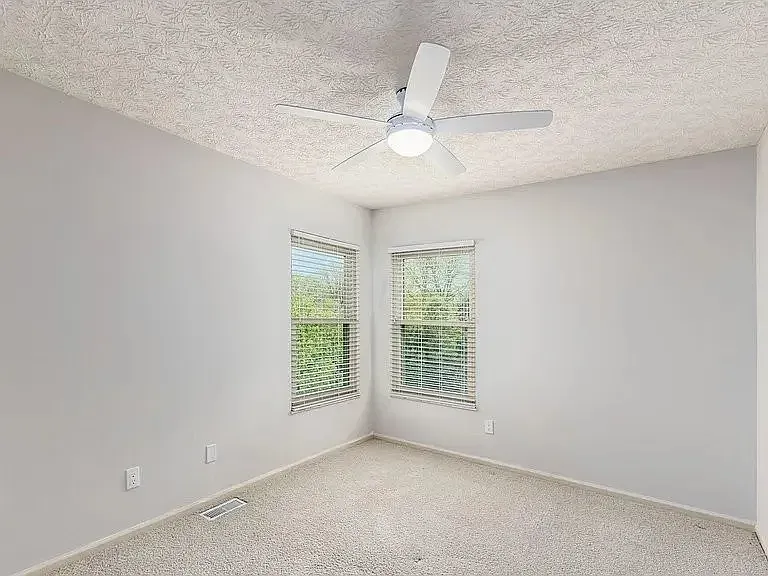 7218 Innisfree Ln — Photo 9