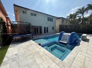 8771 NW 153rd Ter, Miami Lakes, FL 33018