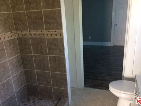 3rd image of 1235 W 39th St