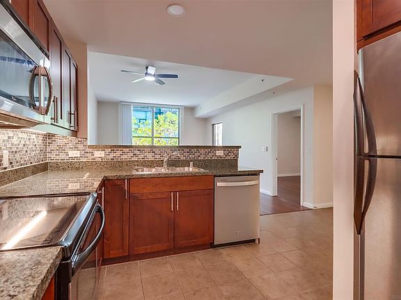 4th image of 253 10th Ave Unit 332