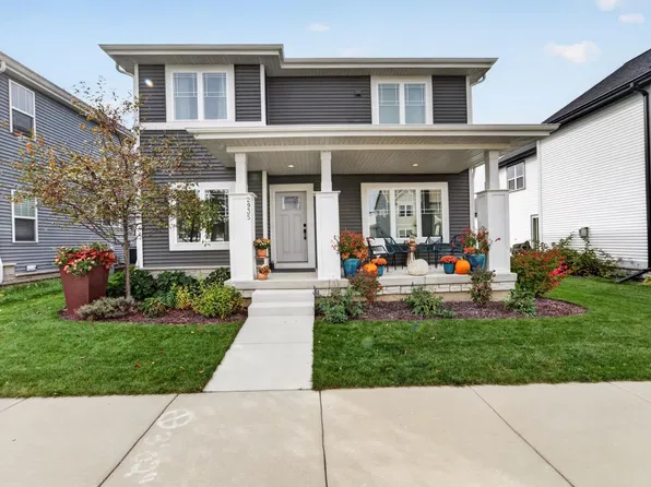2935 Mizuna Dr, Fitchburg, WI 53711