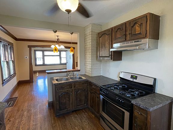 Open kitchen