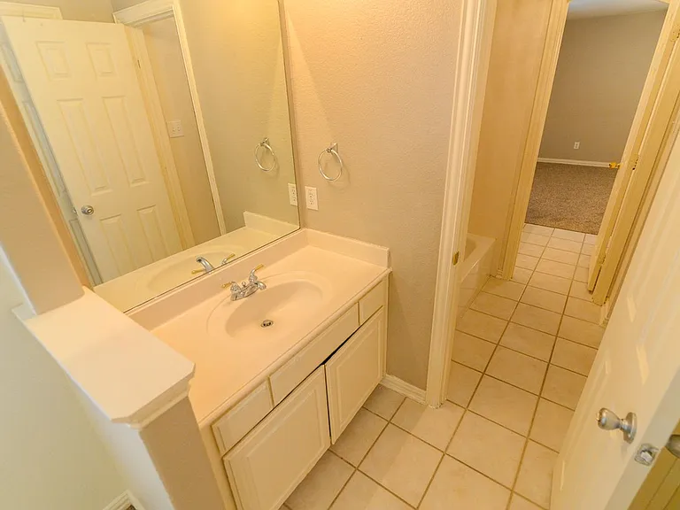 9605 Pinehurst Dr — Photo 20