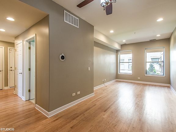 3rd image of 4819 N Kimball Ave #1