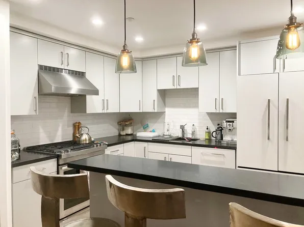 301 West 115th Street 5E image 1 of 25