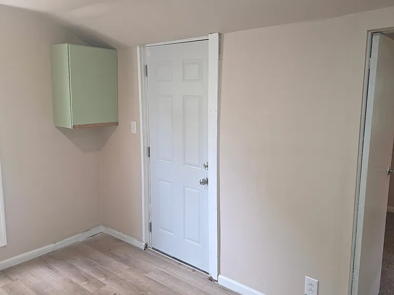 1403 W Hickory Ln — Photo 6