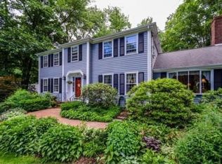 10 Naugatuck Ave, Norfolk, MA 02056