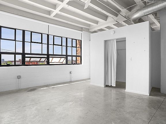 5th image of 1720 Chouteau Ave Unit 304