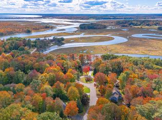 44 Horseshoe Dr, Scarborough, ME 04074