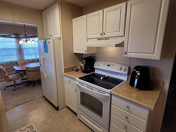 3rd image of 1268 Plantation Pl