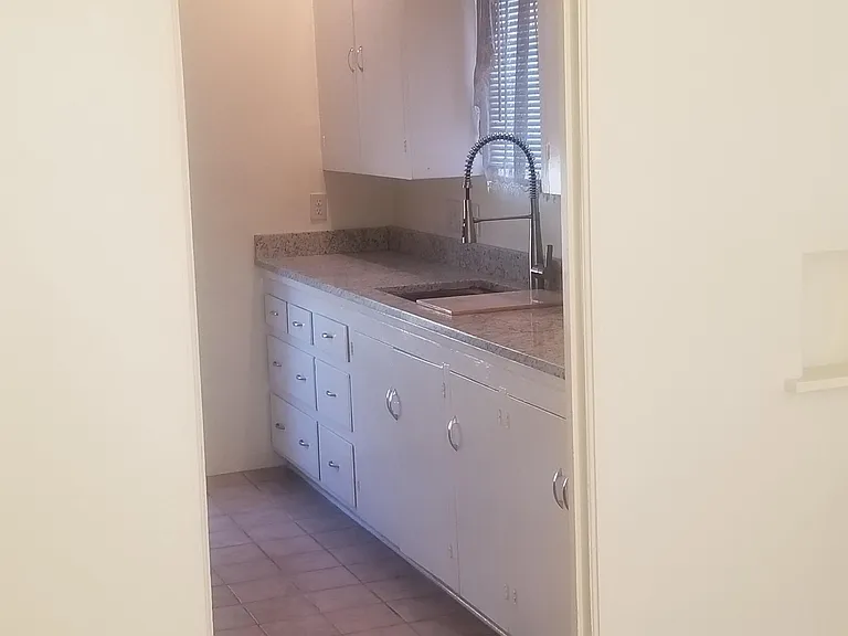 816 E Drachman St — Photo 3