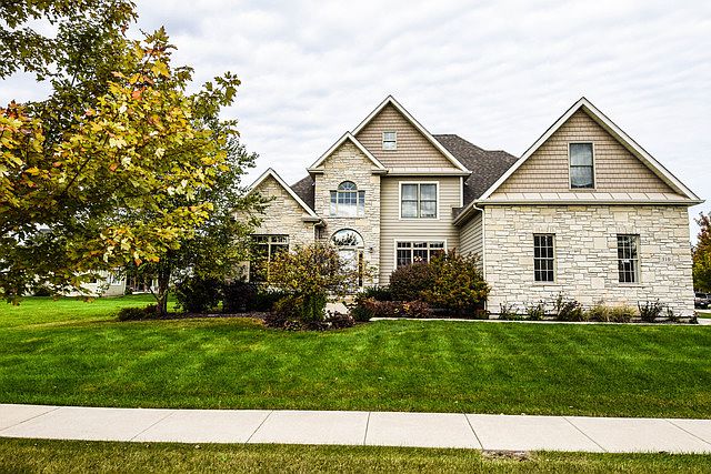 1st image of 510 Rollingwood Dr