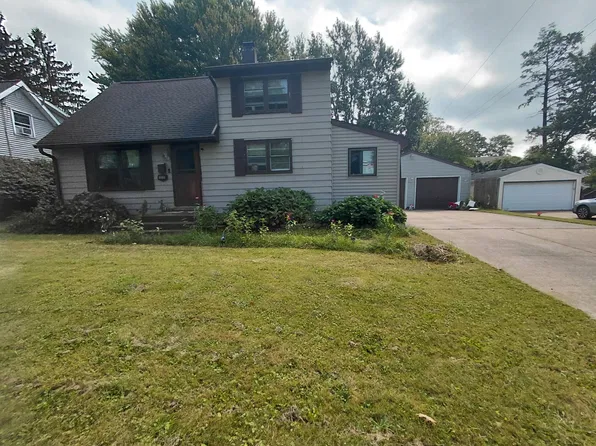 1823 W Grandview Blvd, Erie, PA 16509