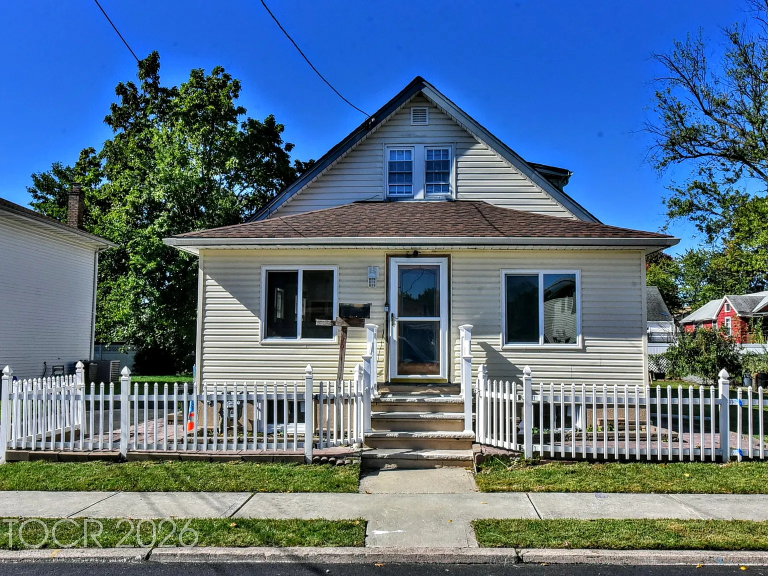 3 bed, 2.5 bath, $5,500 — Photo 3