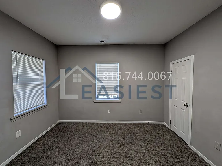 1231 Indiana Ave — Photo 10