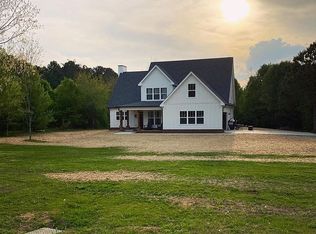 186 W Shore Dr, La Fayette, GA 30728