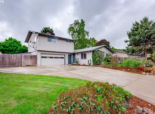 1310 SW Charles Ave, Dundee, OR 97115