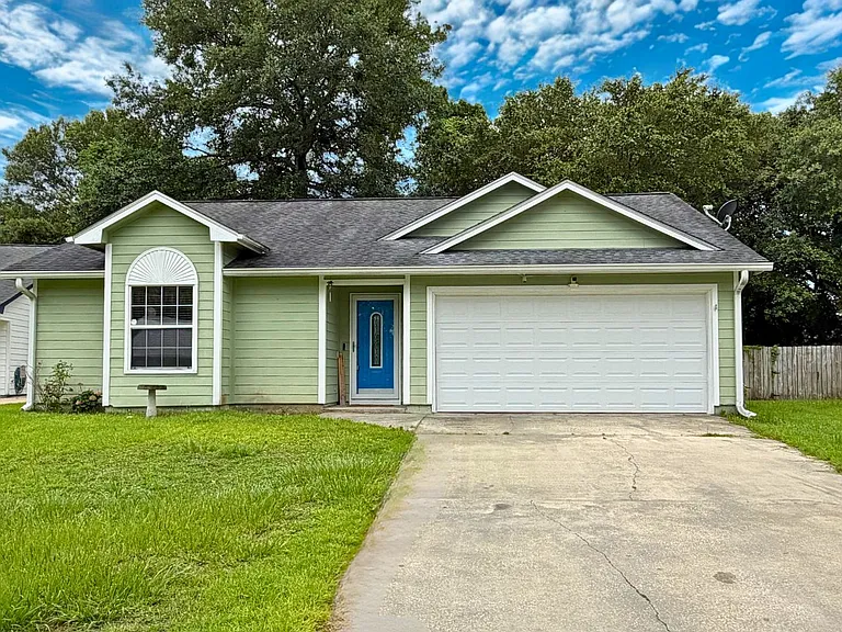 143 Lake Jordan Blvd — Photo 2