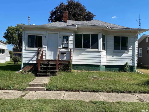 857 N 6th Ave, Canton, IL 61520