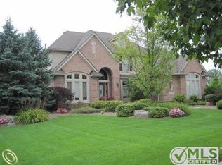 4790 Oakhurst Ridge Rd, Clarkston, MI 48348