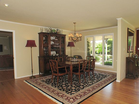 3rd image of 1414 Sherwood Ave