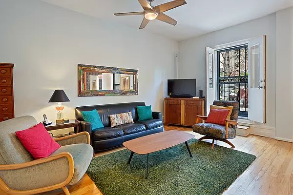 1st image of 321 W 100th St #6/7