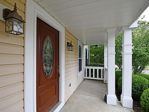2nd image of 2072 Trailwood Dr