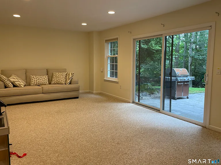 58 Heritage Ln — Photo 27