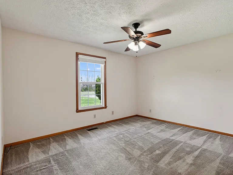 832 New Shackle Island Rd — Photo 14