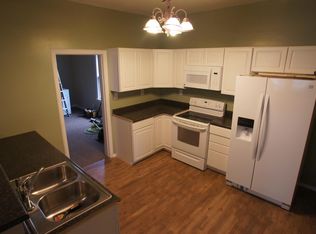 910 Valley St, Minot, ND 58701