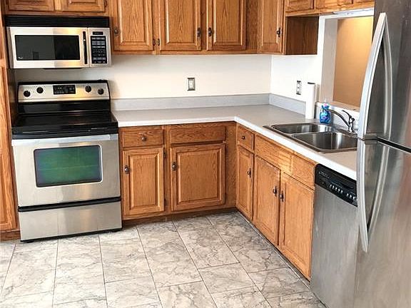 2nd image of 2832 Saville Garden Way