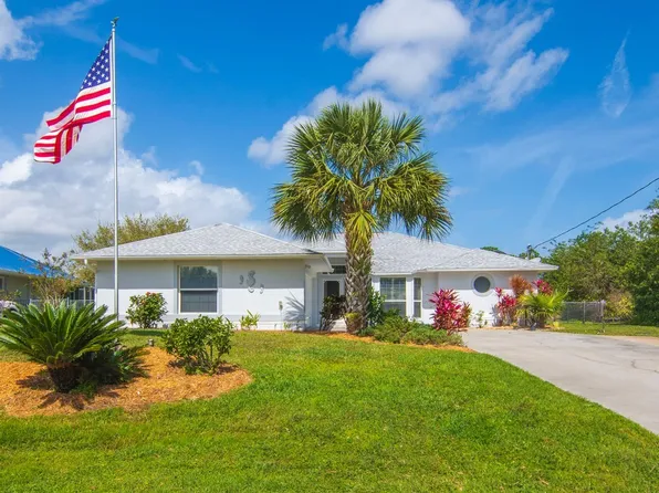 191 Day Dr, Sebastian, FL 32958