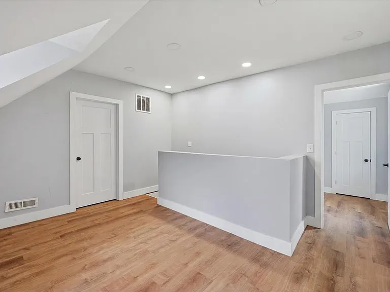 1605 English Ave — Photo 15