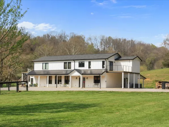 1355 Mitchell Rd, Pulaski, TN 38478