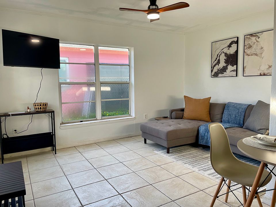 1st image of 221 Harrison Ave #221