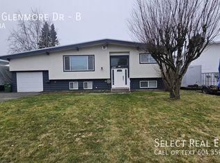 6085 Glenmore Dr #B, Chilliwack, BC V2R3G7