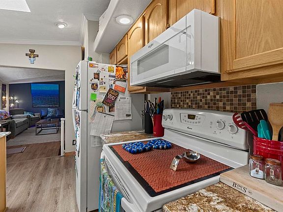 4th image of 448 Deer Ridge Drive