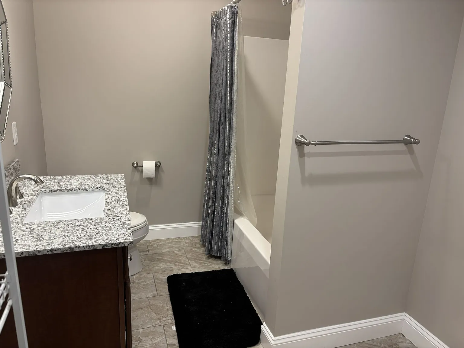3 bed, 3.5 bath, 2623 sqft, $3,990 — Photo 2