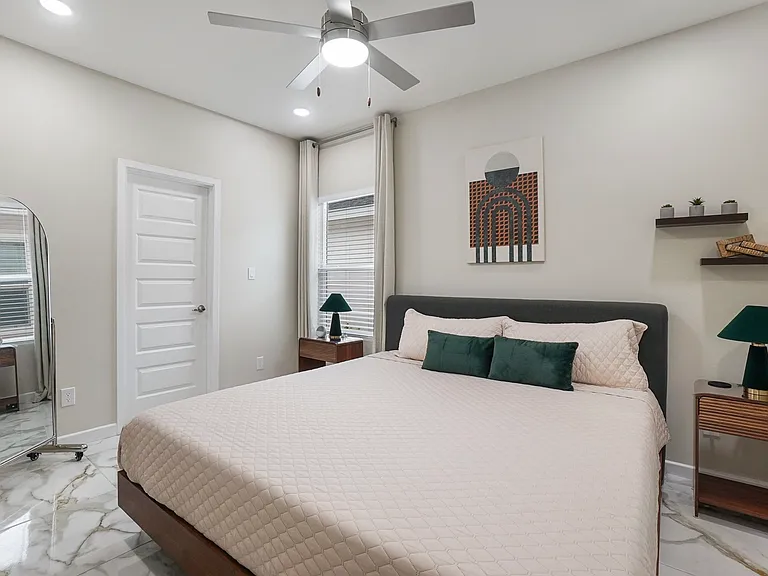 505 N Emerald Ave — Photo 7